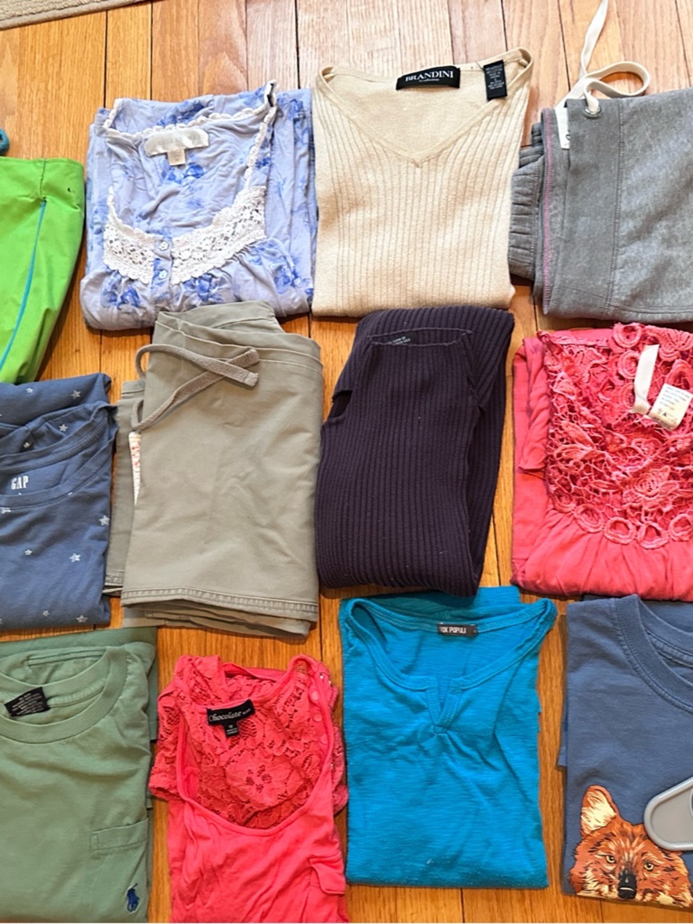 Lot Of 18 Items Womens Clothing Size M L Uniqlo Zero Exposure Nicola Victorias